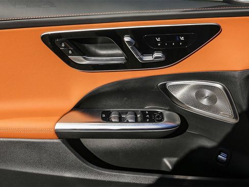 Used 2024 Mercedes-Benz C 43 AMG 4MATIC Sedan image 27