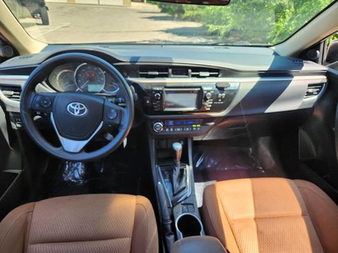 Used 2015 Toyota Corolla LE FWD image 32