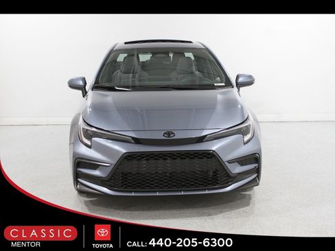 Certified 2024 Toyota Corolla SE image 2
