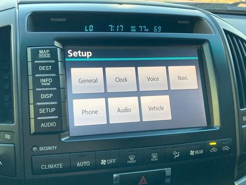 Used 2010 Toyota Land Cruiser AWD/4WD image 21