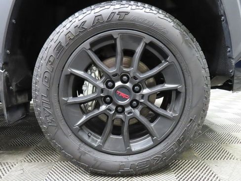 Used 2024 Toyota Tundra Limited w/ TRD Off-Road Package AWD/4WD image 10