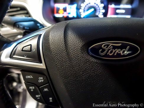 Used 2019 Ford Edge Titanium w/ Equipment Group 301A image 19