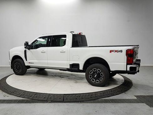 Used 2025 Ford F250 Platinum image 5