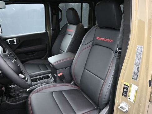 New 2026 Jeep Wrangler Unlimited Rubicon AWD/4WD image 15