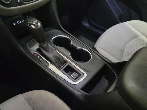 Used 2019 Chevrolet Equinox LS FWD image 26