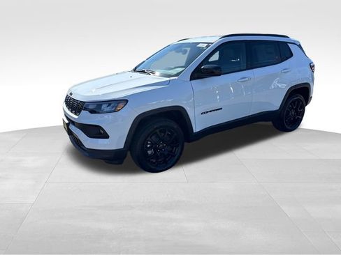 New 2026 Jeep Compass Latitude AWD/4WD image 3