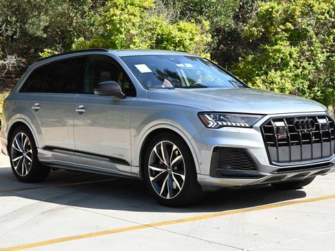 Used 2023 Audi SQ7 Prestige AWD/4WD image 3