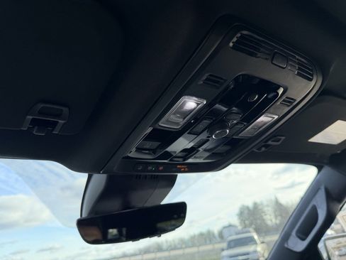 New 2026 Chevrolet Suburban Premier image 26