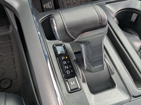 New 2025 Ford F150 Lariat w/ Equipment Group 502A High image 27