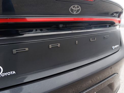 Certified 2024 Toyota Prius XLE image 12