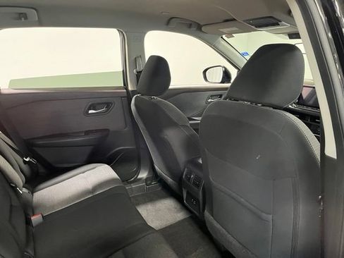 Used 2023 Nissan Rogue SV AWD/4WD image 14