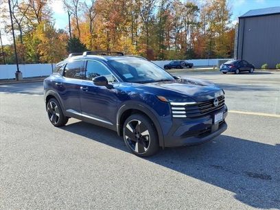 Used 2026 Nissan Kicks SR w/ Cold Weather Package