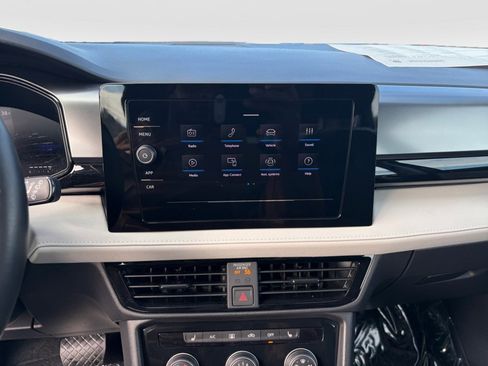 Used 2025 Volkswagen Taos S image 17