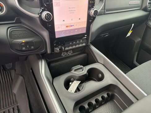 New 2026 RAM 2500 Big Horn AWD/4WD image 37