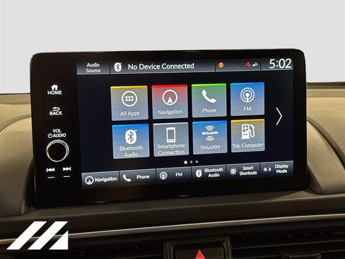 Used 2025 Honda Pilot Touring image 17