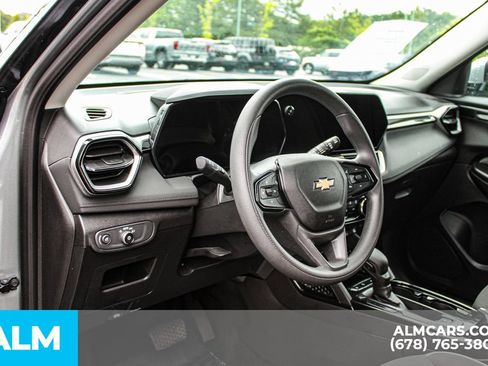 Used 2025 Chevrolet TrailBlazer LT FWD image 20