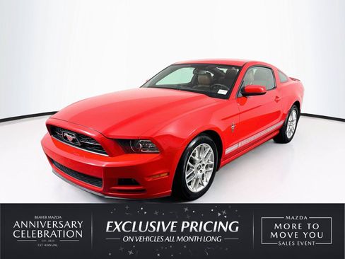 Used 2013 Ford Mustang Premium RWD image 1
