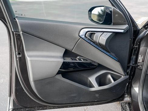 Used 2025 BMW X3 M50 w/ Premium Package image 9