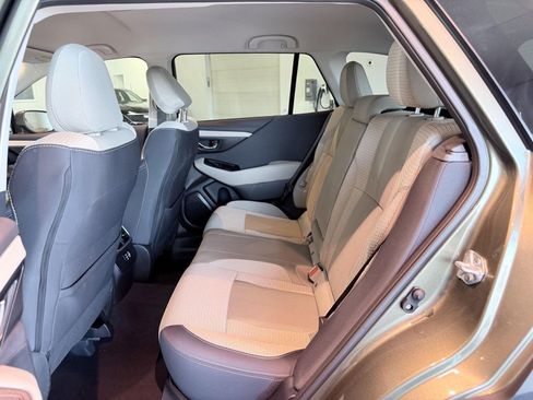 Used 2025 Subaru Outback Premium AWD/4WD image 22
