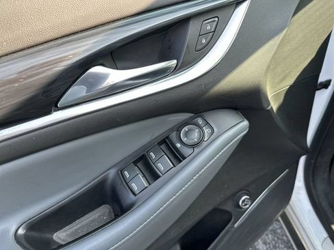 Used 2020 Buick Enclave Essence w/ LPO, Floor Liner Package FWD image 17