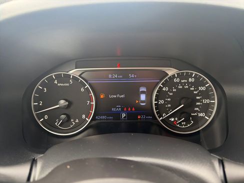Used 2025 Nissan Altima 2.5 SV FWD image 16