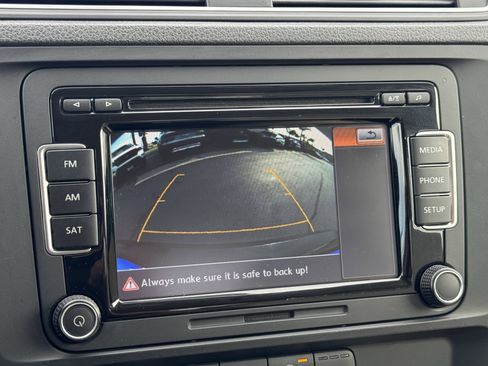 Used 2015 Volkswagen Jetta SE FWD image 25