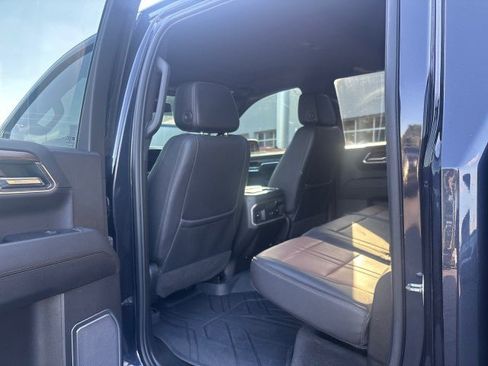 Used 2023 Chevrolet Silverado 1500 High Country w/ High Country Premium Package AWD/4WD image 34