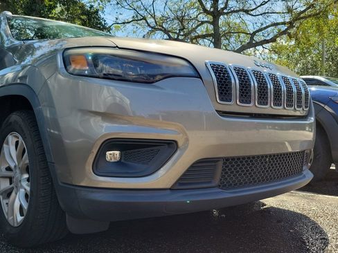 Used 2019 Jeep Cherokee Latitude w/ Popular Appearance Group FWD image 6