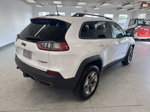 Used 2019 Jeep Cherokee Trailhawk w/ Cold Weather Group AWD/4WD image 16