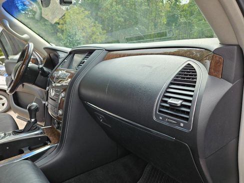 Used 2016 INFINITI QX80 Limited w/ All Season Package image 34