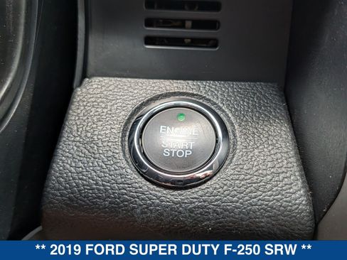 Certified 2019 Ford F250 Lariat w/ Lariat Ultimate Package AWD/4WD image 40