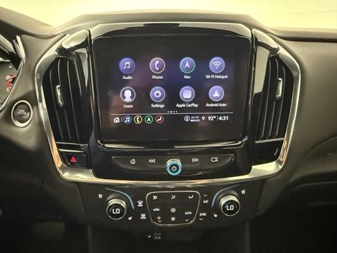 Used 2023 Chevrolet Traverse High Country FWD image 21