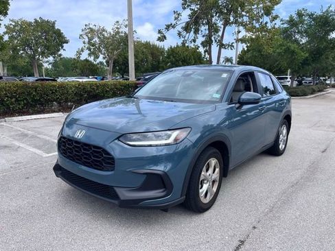 Used 2024 Honda HR-V LX image 2