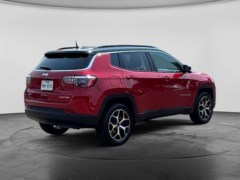 Used 2025 Jeep Compass Limited AWD/4WD image 9