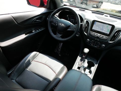 Used 2024 Chevrolet Equinox RS w/ RS Leather Package AWD/4WD image 9