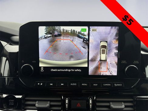 New 2025 Nissan Pathfinder SL image 14