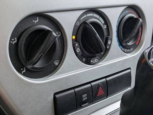 Used 2008 Jeep Patriot Sport FWD image 15