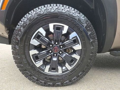Used 2023 Nissan Frontier PRO-4X w/ Pro Convenience Package image 24