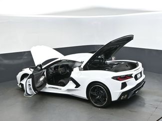 Used 2025 Chevrolet Corvette Stingray Coupe w/ 1LT video 2