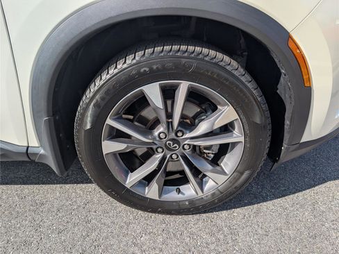 Used 2023 INFINITI QX60 Luxe w/ Cargo Package AWD/4WD image 9