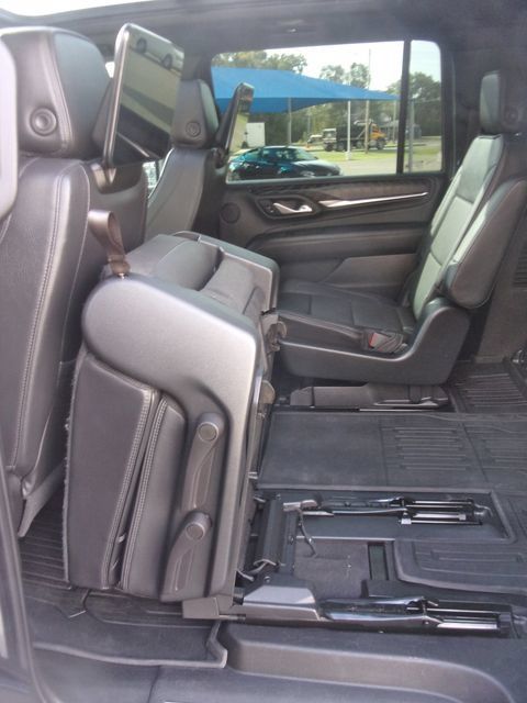 Used 2023 GMC Yukon XL Denali w/ Denali Reserve Package AWD/4WD image 36