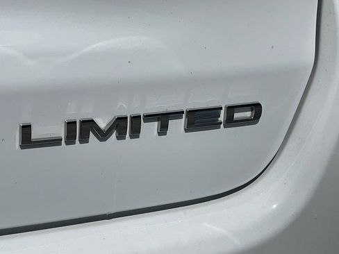 Used 2022 Jeep Compass Limited AWD/4WD image 17
