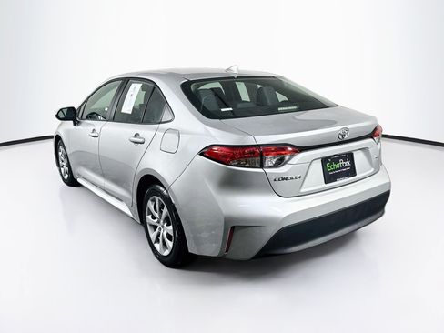 Used 2024 Toyota Corolla LE FWD image 5