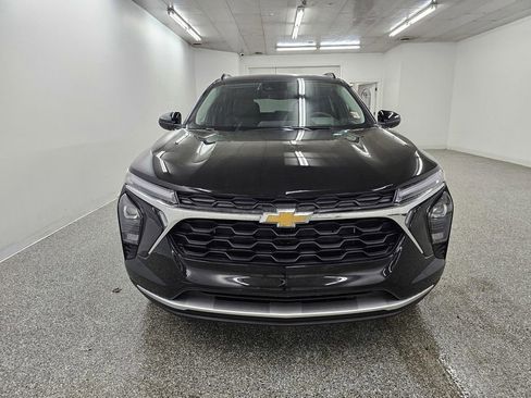 New 2026 Chevrolet Trax LT w/ Driver Confidence Package FWD image 2