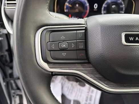 Used 2023 Jeep Wagoneer Series II AWD/4WD image 19