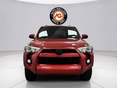 Used 2019 Toyota 4Runner SR5 image 2