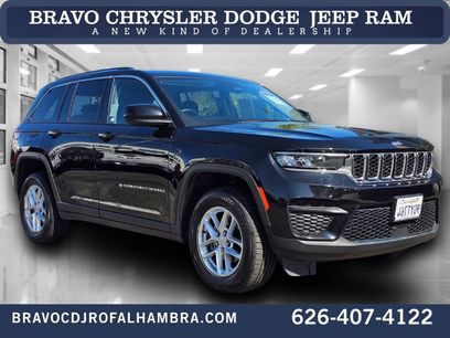 Used 2023 Jeep Grand Cherokee Laredo