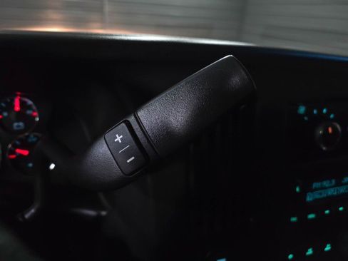 Used 2019 GMC Savana 2500 w/ Driver Convenience Package image 21