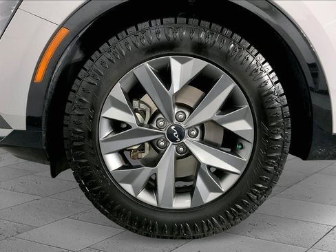 Certified 2023 Kia Sportage SX FWD image 9