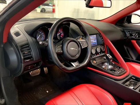 Used 2014 Jaguar F-TYPE S image 17